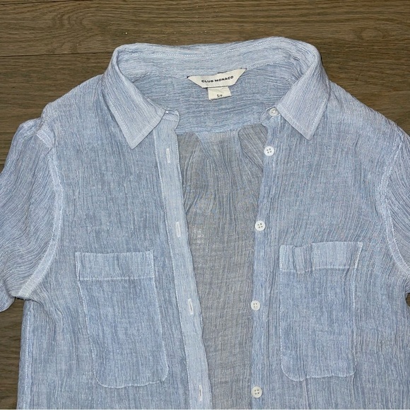 Club Monaco Women's Light Blue Button Down Shirt Size Small - Picture 5 of 6